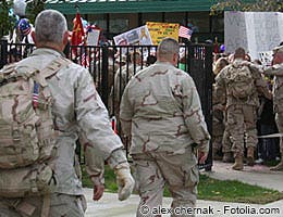 Serve a soldier