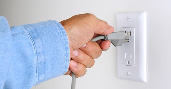 Leave the house unplugged © Steve Cukrov/Shutterstock.com