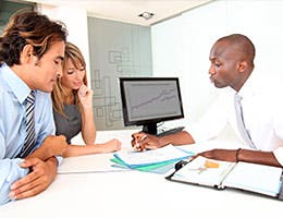 Bank loan standards stiffened © Goodluz/Shutterstock.com