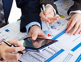 Forecasters drill deeper into the economy © Zadorozhnyi Viktor/Shutterstock.com