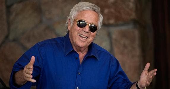 robert-kraft-net-worth-getty_573x300.jpg