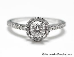 Consider a nontraditional setting or shape Consider a nontraditional setting or shape