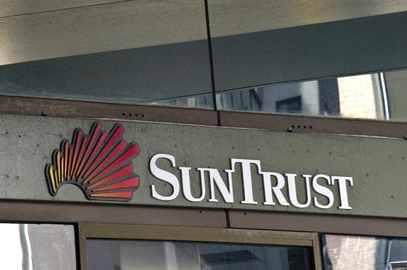 SunTrust Bank SunTrust Bank | NICHOLAS KAMM/AFP/Getty Images