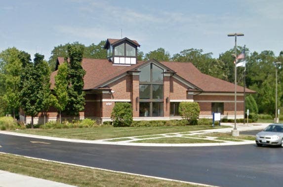 Consumers Credit Union in Waukegan, Illinois Consumers Credit Union in Waukegan, Illinois © 2016 Google