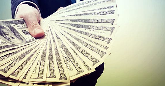 Cashing out is popular, not smart © Melpomene/Shutterstock.com