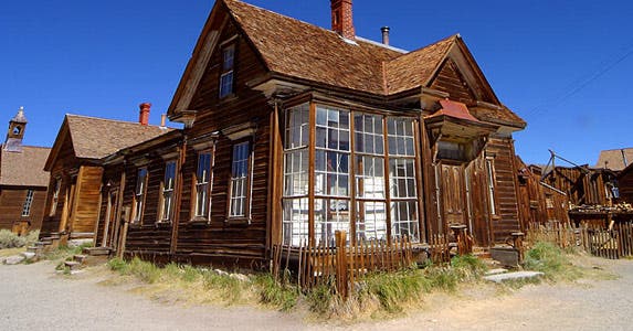 8 Eerie Ghost Towns