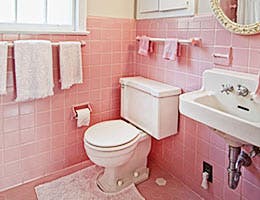 Employ subtle staging © John Wollwerth/Shutterstock.com