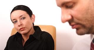 Woman looking at man © endostock / Fotolia.com