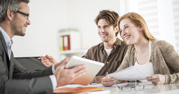 Hire a good team © Jack Frog/Shutterstock.com