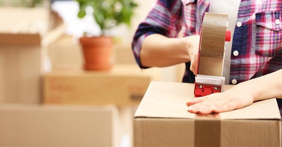 Time the end of your lease © Africa Studio/Shutterstock.com