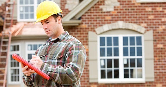 Inspect the home before and right before © Sean Locke Photography/Shutterstock.com