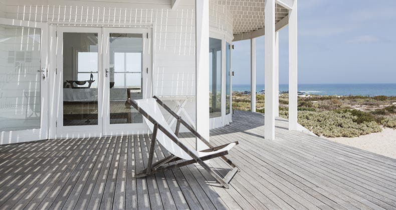 9 Tips To Buy The Beach House Of Your Dreams Bankrate Com