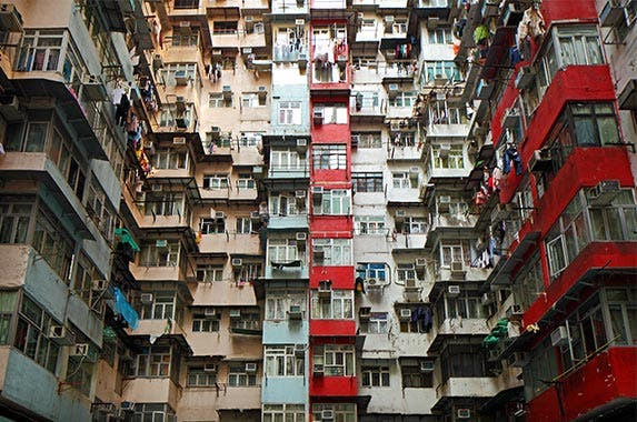 Hong Kong Hong Kong © leungchopan/Shutterstock.com