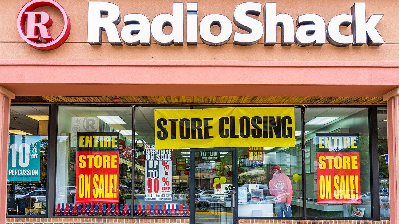 22 Big Retailers Announcing Store Closings In 2017