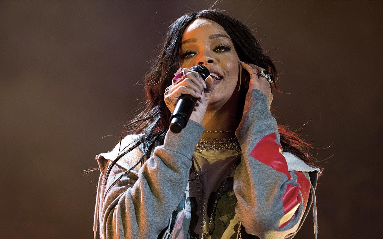 Rihanna's net worth is over $245 million Unbelievable ...