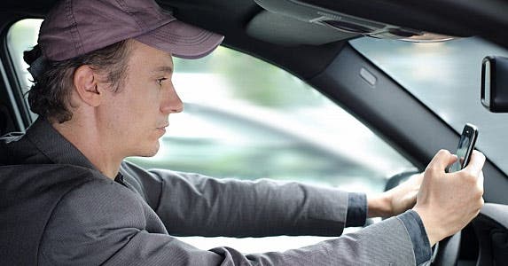 Ticket: Reckless driving © Shooting Star Studio/Shutterstock.com