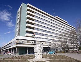 Hospital mergers may thwart reform goals © Istvan Csak/Shutterstock.com