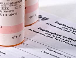 How to spot and stop health insurance scams © manaemedia/Shutterstock.com