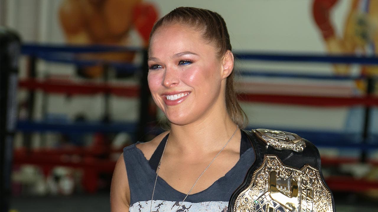 Celebrity Ronda Rousey Hairstyles Photo