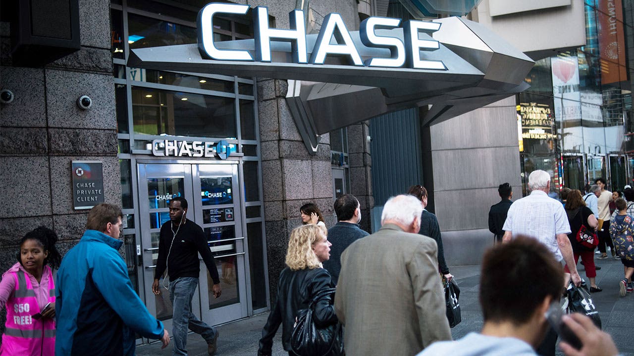 10 reasons to switch to an online bank