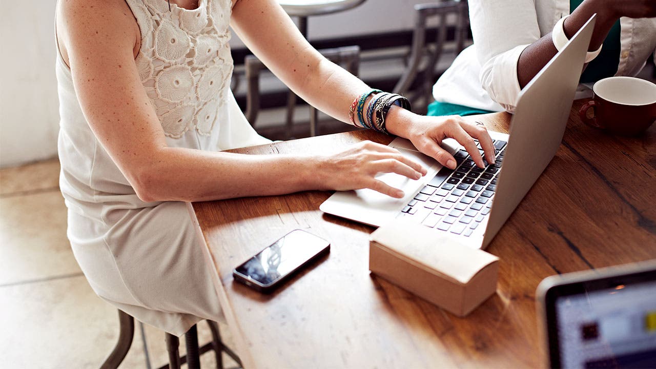 10 reasons to switch to an online bank