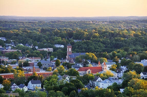 New Hampshire New Hampshire © Mike Cherim/iStock.com