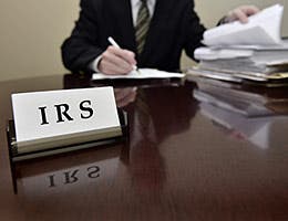 7. Keep an eye on IRS troubles © Lane V. Erickson/Shutterstock.com