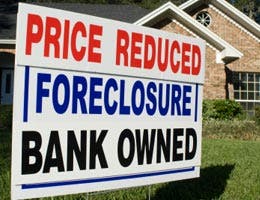 The flood of foreclosed homes won't ebb
