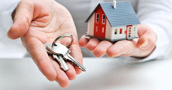 Generate passive income © Alexander Raths/Shutterstock.com