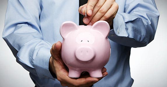 Mistake No. 3: No savings account © iStock