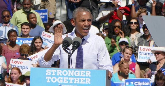 Independents' outlook bad news for Clinton, Dems? President Obama in Democratic rally | Anadolu Agency/Getty Images
