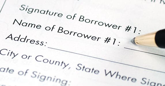Refinance to speed up payoff © JohnKwan/Shutterstock.com