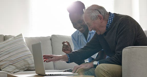 Do stay in touch with primary caregivers © iStock