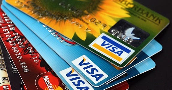 Empty your wallet © Ekaterina_Minaeva/Shutterstock.com