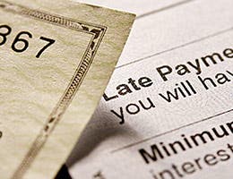 Stop paying fees © photastic/Shutterstock.com