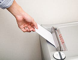 Safeguard privacy © sixninepixels/Shutterstock.com