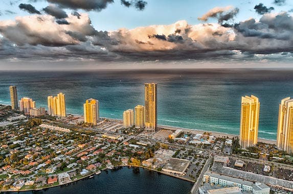 Florida Florida © pisaphotography/Shutterstock.com
