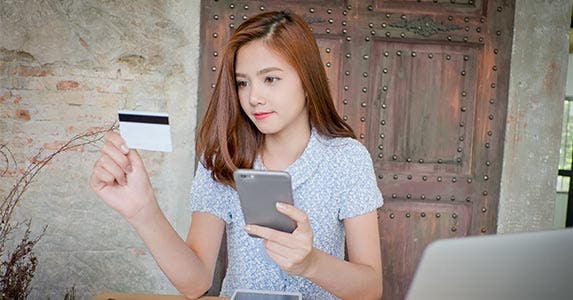 Get a low rate on balances Get a low rate on balances © Manintino/Shutterstock.com