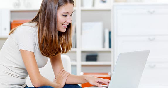 Don't forget to update your social media © Valua Vitaly/Shutterstock.com