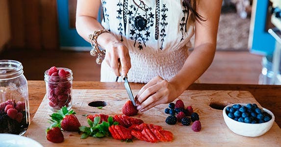 For the food and drink obsessed couple For the food and drink obsessed couple | Trinette Reed/Blend Images/Getty Images