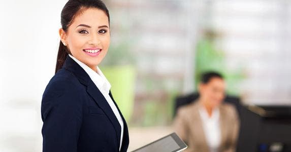 Woman in business suit © michaeljung/Shutterstock.com