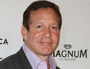 Steve Guttenberg