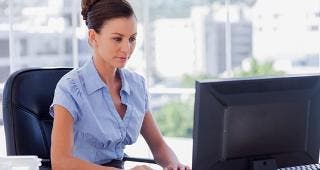 Woman at work © wavebreakmedia/Shutterstock.com
