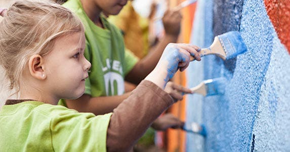 Donations | Hill Street Studios/Eric Raptosh/Getty Images