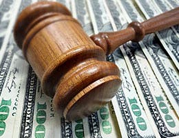 Expected and unexpected divorce expenses © zimmytws/Shutterstock.com