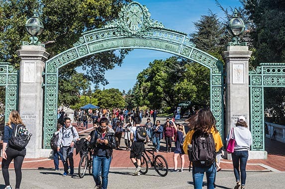 California California © David Litman/Shutterstock.com