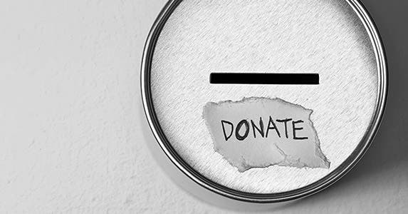 The phalse philanthropist © winnond/Shutterstock.com