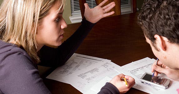 Fighting with your partner over finances © iStock