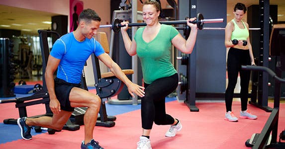Personal training for paupers © Peter Bernik/Shutterstock.com