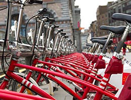 Bike sharing © hans engbers/Shutterstock.com